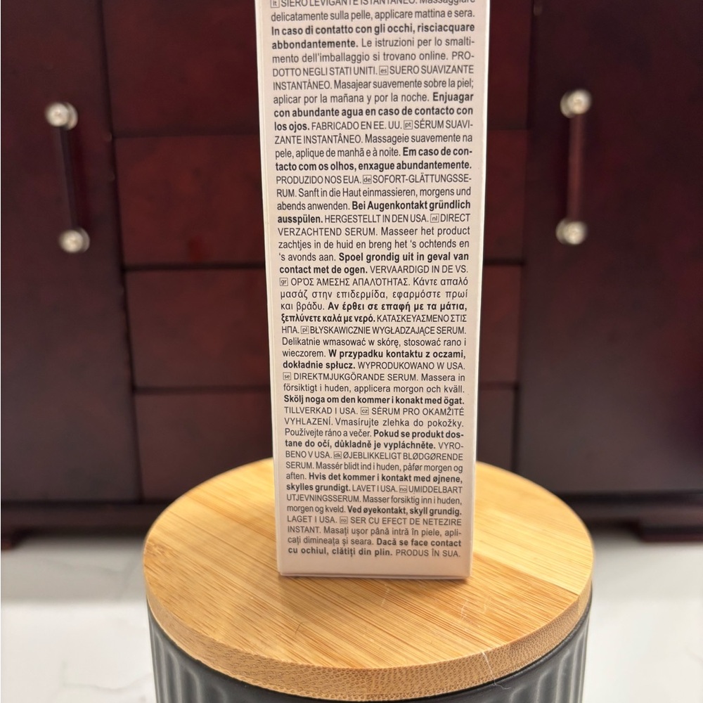 Grown Alchemist Instant Smoothing - Black and White Packaging - Picture 4 of 5